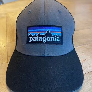 Men’s Patagonia trucker hat
